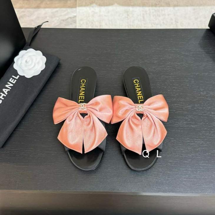 Picture of Chanel Slippers _SKUChaenlsz35-40LL07073250